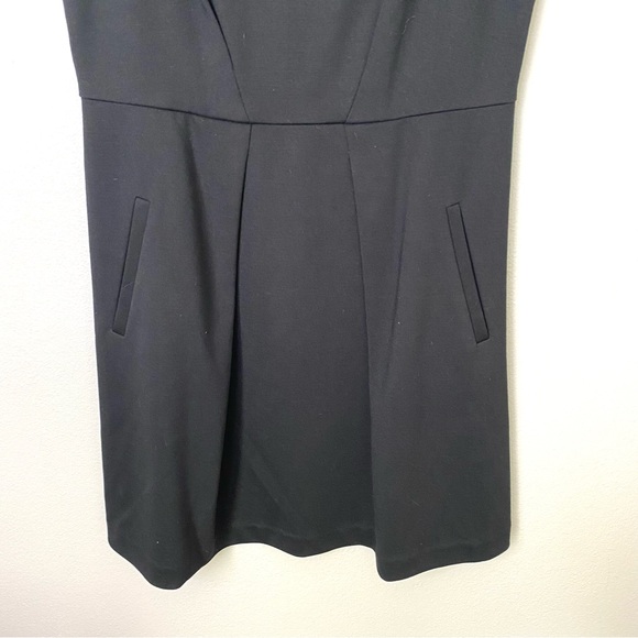 LOFT Black V-Neck Sleeveless Dress Size 6 Gold Zip Back Work Office Minimalist - Picture 7 of 7